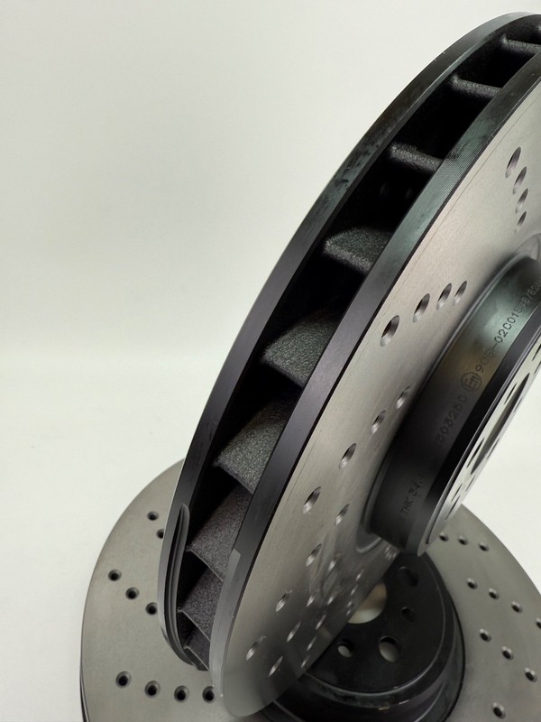 BMW M5 G30 F90 M8 G14 F91 G15 F92 2 PERFORMANCE FRONT BRAKE DISCS gallery