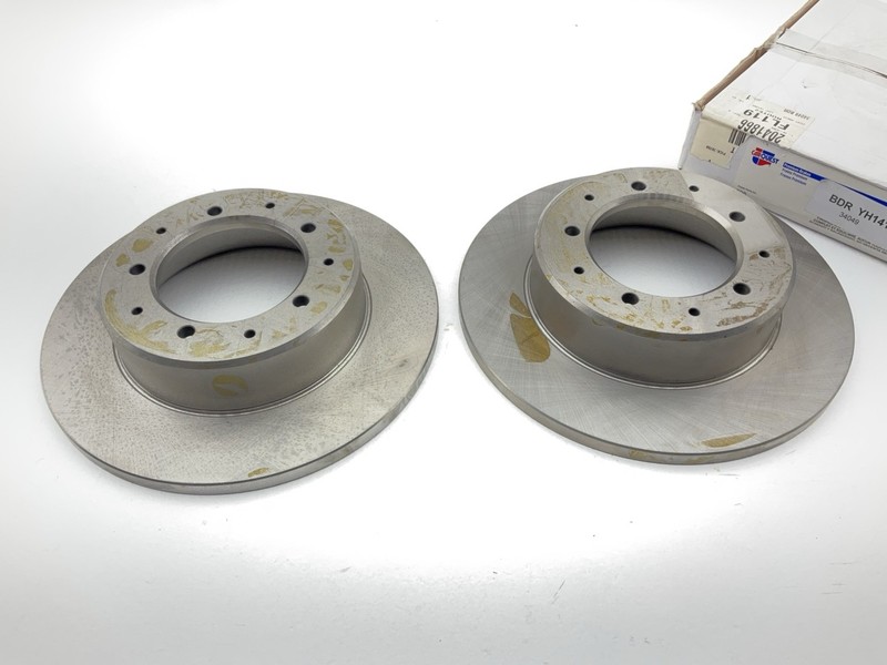 (2) Carquest 34049 Rear Brake Rotors For 1987-1994 Land Rover Range Rover