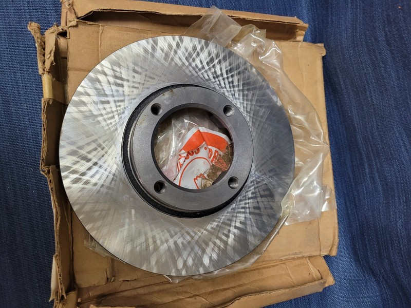 TOYOTA CORONA 1974 – 1975 NOS Front Disc Brake