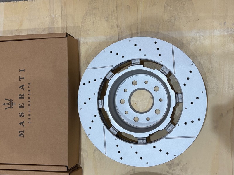 OEM 2008-2020 Maserati GranTurismo Gran Turismo Gt front rear brake pads rotors gallery