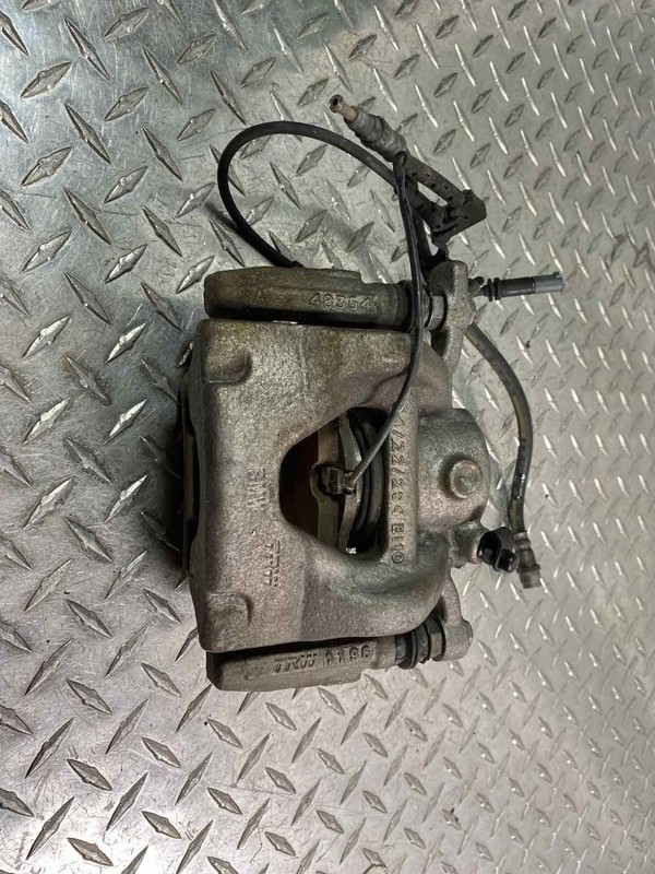 LH 13-19 MINI COOPER F54-F60 FRONT BRAKE CALIPER 34116860263 OEM