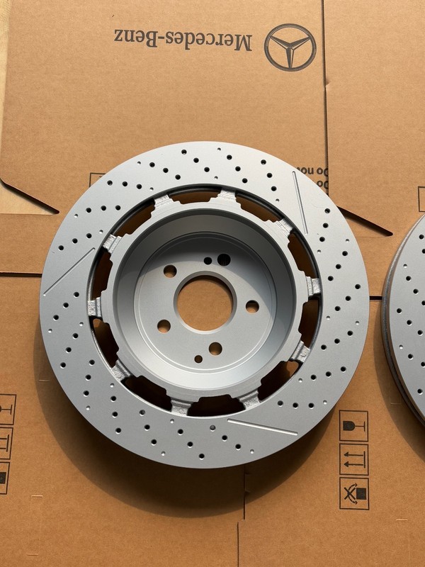 GEN For 2018-2020 Benz S450 3.0L Rear Brake Rotors & Pads W/hardware gallery