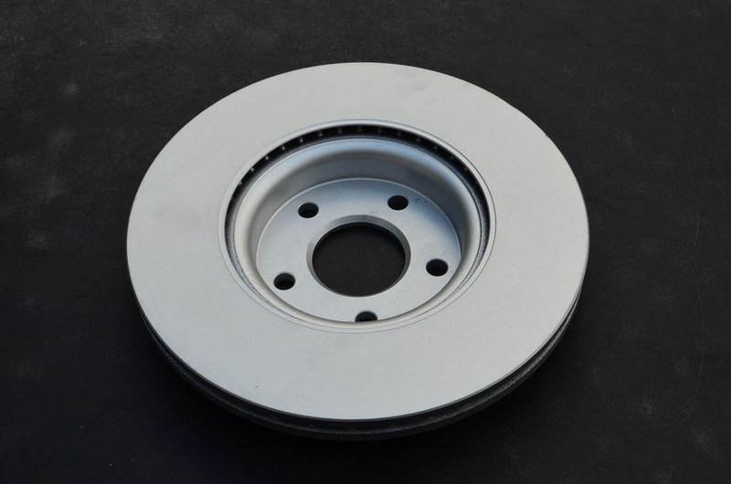 Winhere UltraHC Front Brake Rotor For Ford Escape 13-19 Volvo S40 C30 -M392 gallery