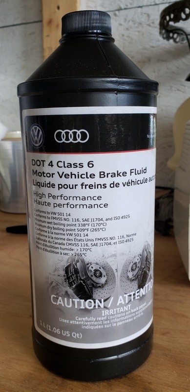 OEM VW Volkswagen Audi Dot 4 Class 6 Brake Fluid 1.06 US B0007501LDSP