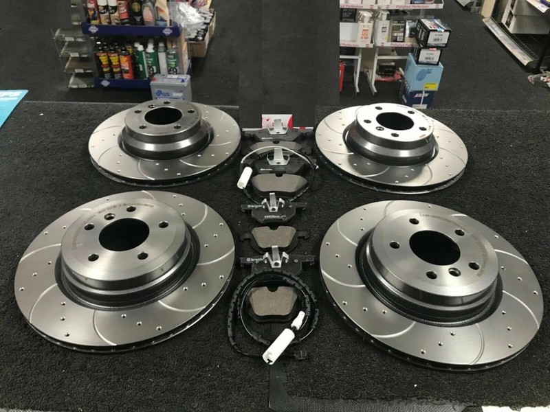 FOR BMW 330i 3.0 M SPORT E90 FRONT REAR BREMBO GROOVED BRAKE DISCS & MINTEX PADS