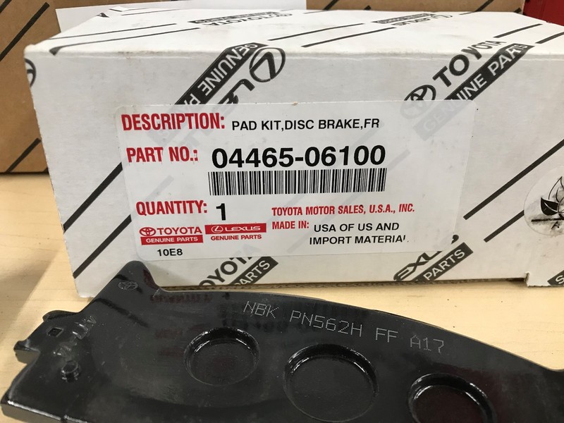 2007-2017 TOYOTA CAMRY GENUINE OEM NEW FRONT BRAKE ROTORS OEM PADS & SHIMS gallery