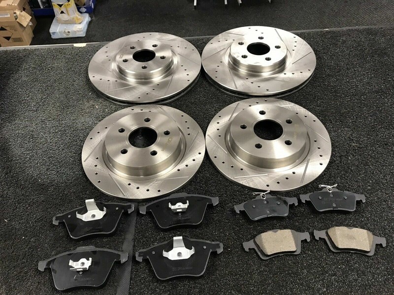FOR FORD C-MAX KUGA 1.6 1.5 2.0 FRONT REAR DRILLED GROOVED BRAKE DISCS AND PADS