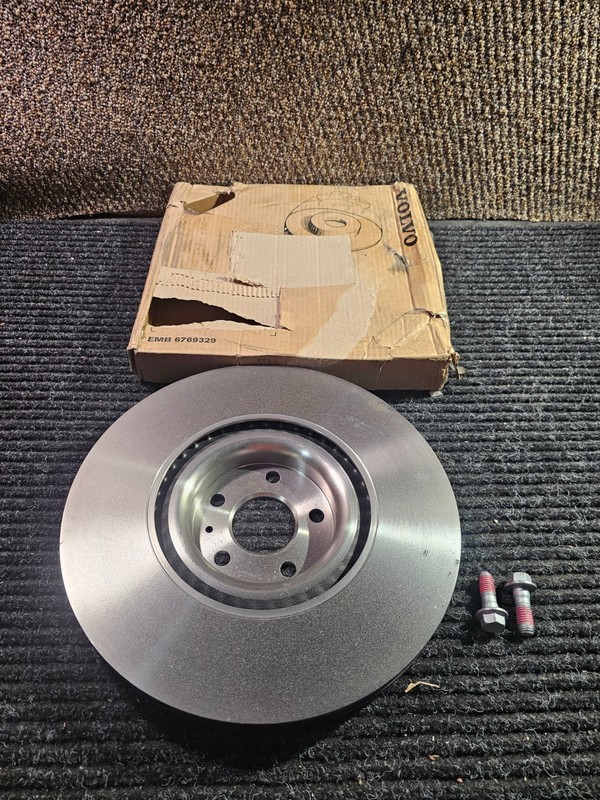 Volvo 32424704 Disc Brake Rotor Fits S60, S90, V60, V90, XC40, XC60, V60 CC
