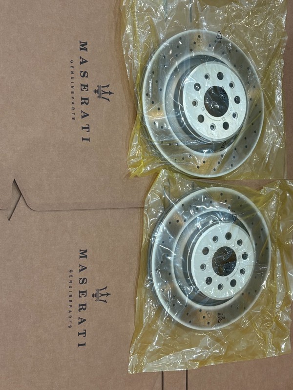 2017-2025 Maserati Levante S 3.0L rear brake pads + rotors with hardware GEN gallery