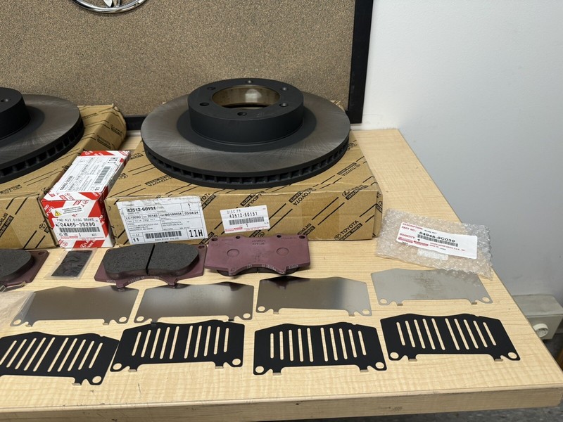 2003-2009 LEXUS GX470 GENUINE OEM FRONT BRAKE ROTORS PAD KIT SHIMS & PINS gallery