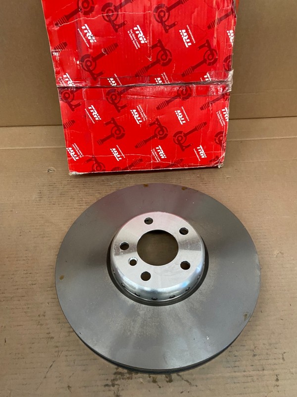 TRW Front Right Brake Disc Vented Fits BMW 5 Series F10 7 Series F01 DF6623S gallery