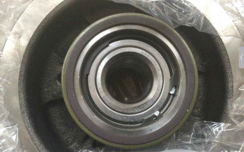 RENAULT LAGUNA MK2 SCENIC REAR SOLID BRAKE DISC WITH BEARING SET AND ABS RING gallery