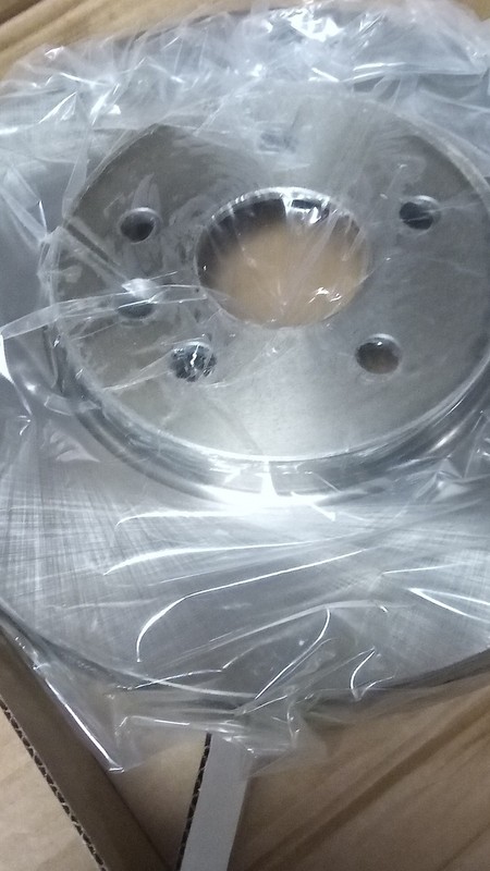 2017-2019 BUICK ENCORE FWD PASSENGER & DRIVER SIDE BRAKE ROTOR DISC SET OEM