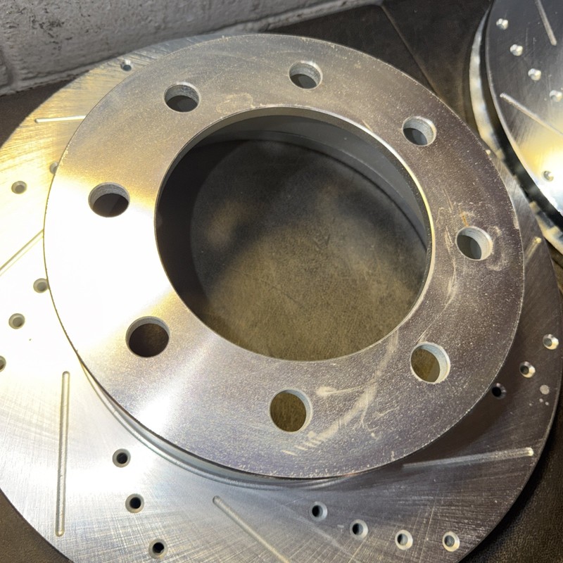 4WD/ AWD Front DRILLED & SLOTTED Brake Rotors for Ford F-250 F-350 Super Duty gallery