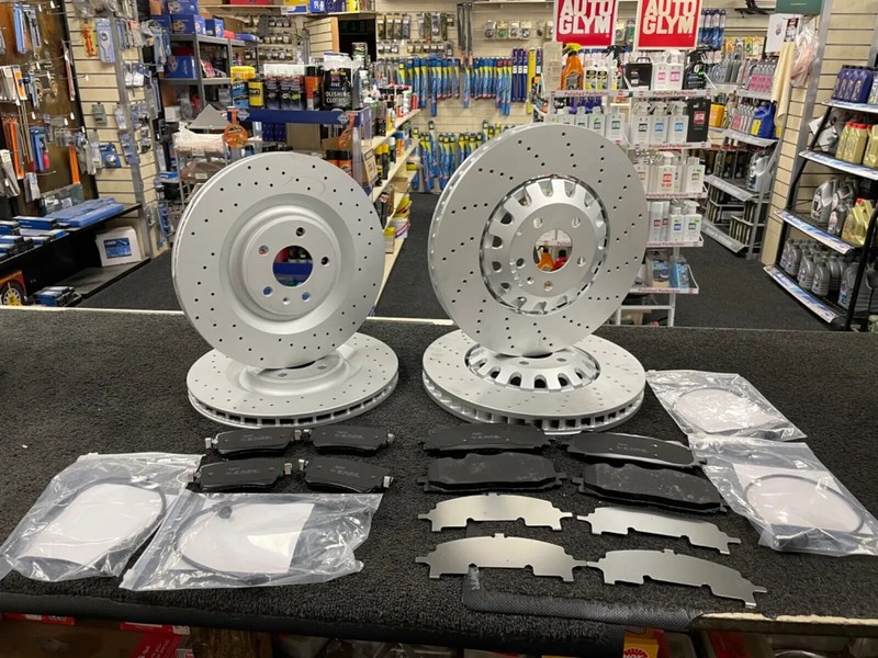 FOR AUDI Q7 Q8 E-TRON DRILLED FRONT REAR BRAKE DISCS PADS 375mm 350mm