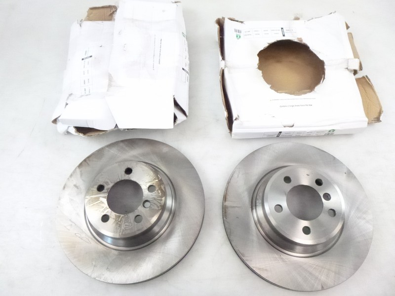 Pair of AutoSpecialty EBR864 Front Brake Rotors fits BMW 7-Series 2002-2008