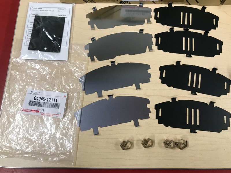2006-2012 RAV4 4CYL NEW FRONT GENUINE TOYOTA BRAKE KIT OEM ROTORS PADS & SHIMS gallery