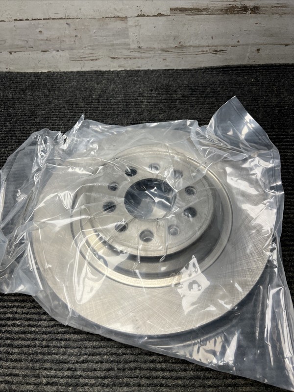 Rear Brake Rotor For 2014-2018 Jeep Cherokee 2015 2016 2017 Raybestos 781767R