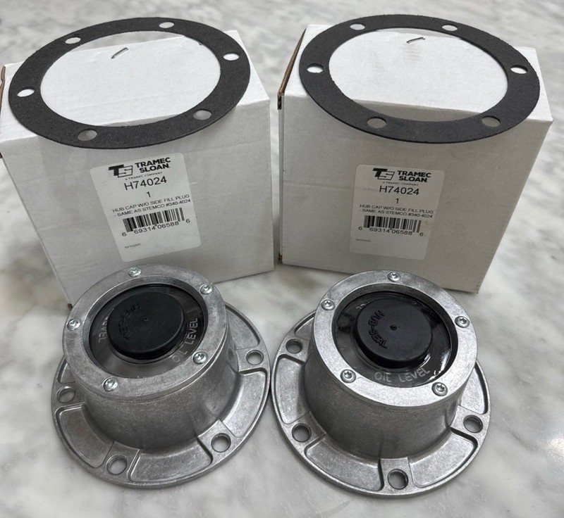 2-Hub Caps TRAMEC SLOAN H74024 w/gaskets. 340-4024 CR1612 Volvo, Freightliner