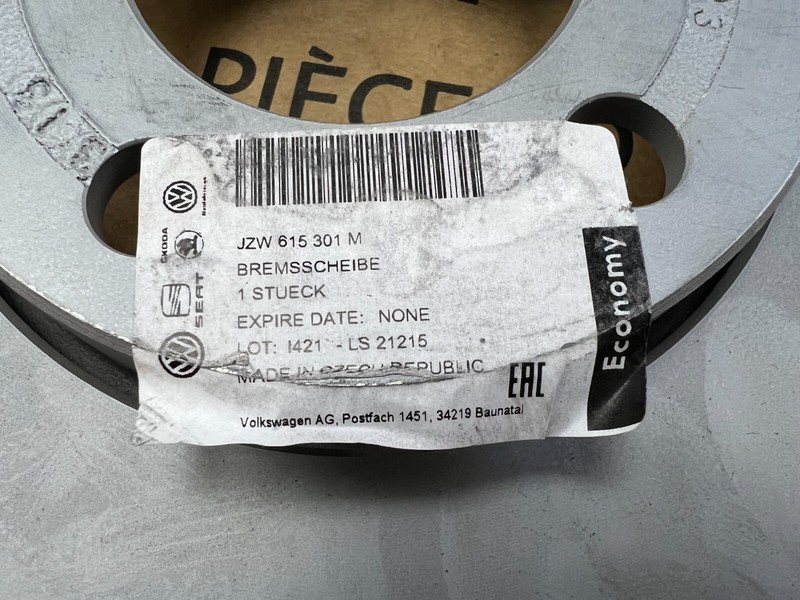 2x OEM VW Brake Discs 239mm Front Vented VW Polo Fox Skoda Fabia Genuine gallery