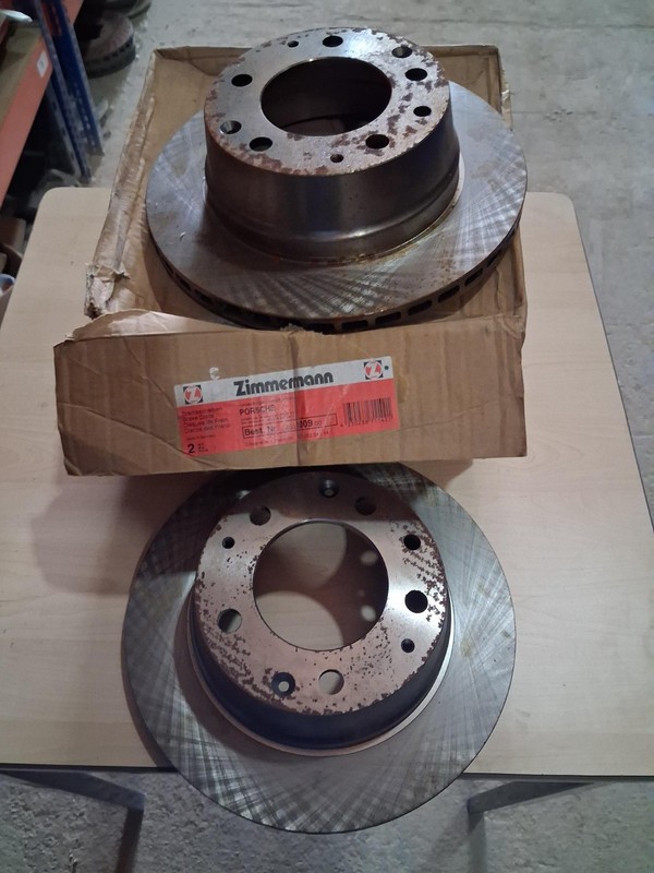 A pair of Zimmermann Brake disc rear Porsche 911 1969-83 & 930 1975-77 vented
