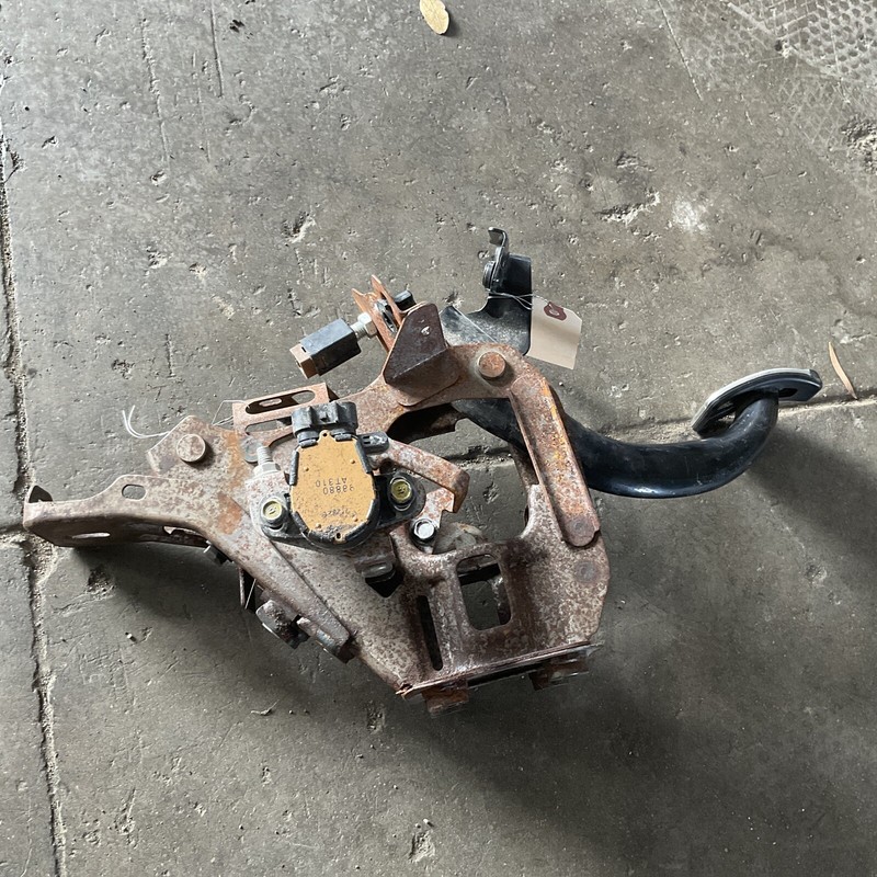07-15 Infiniti Sport G35 G37 Q60 6 MT Sedan Brake Pedal With Bracket 46501-1NW2D gallery