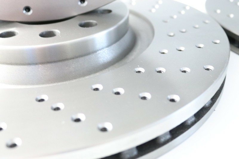 Audi Q3 2.0 Quattro 2.0 TFSI 190 230bhp Front Drilled Brake Disc Pads gallery