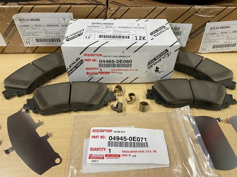 2019-2024 TOYOTA RAV4 GENUINE OEM NEW FRONT & REAR BRAKE KIT ROTORS PADS & SHIMS gallery