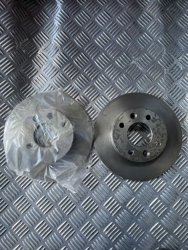 2 APEC DSK179 Front Brake Disc Solid For Renault Clio Megane Dacia Logan Sandero