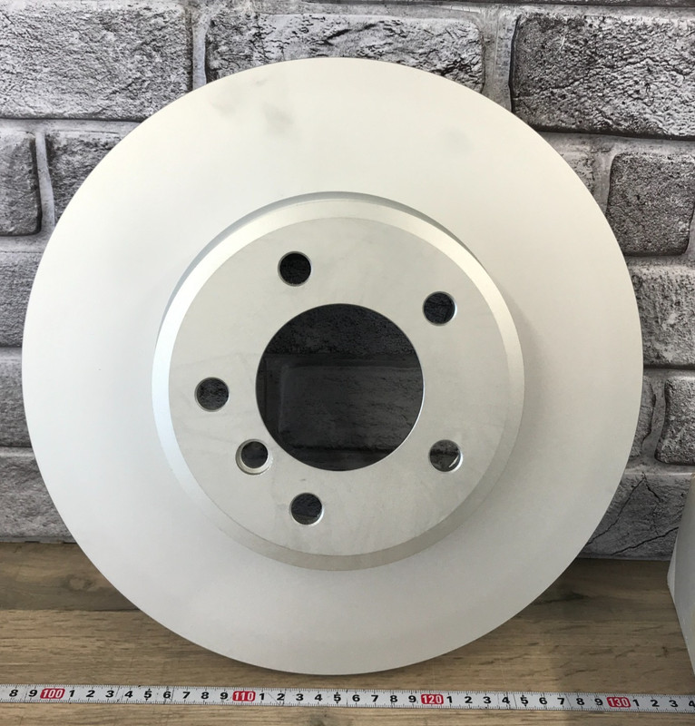 GENUINE BMW E60, E61, E63, E64 Ventilated Brake Discs 34116864906 FRONT PAIR. 5X gallery