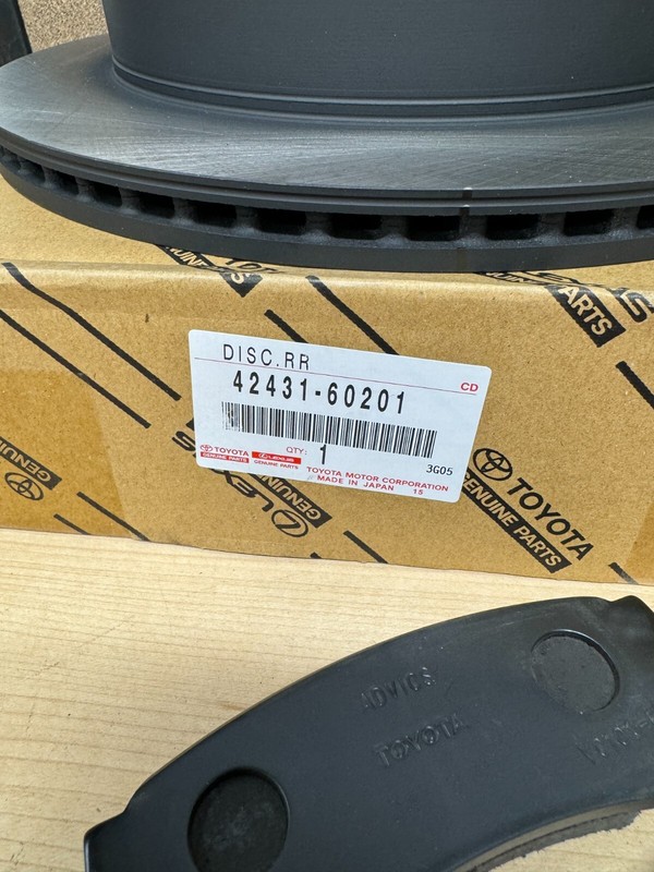2001-2007 TOYOTA SEQUOIA GENUINE OEM REAR BRAKE ROTORS TCMC PAD KIT & SHIMS gallery