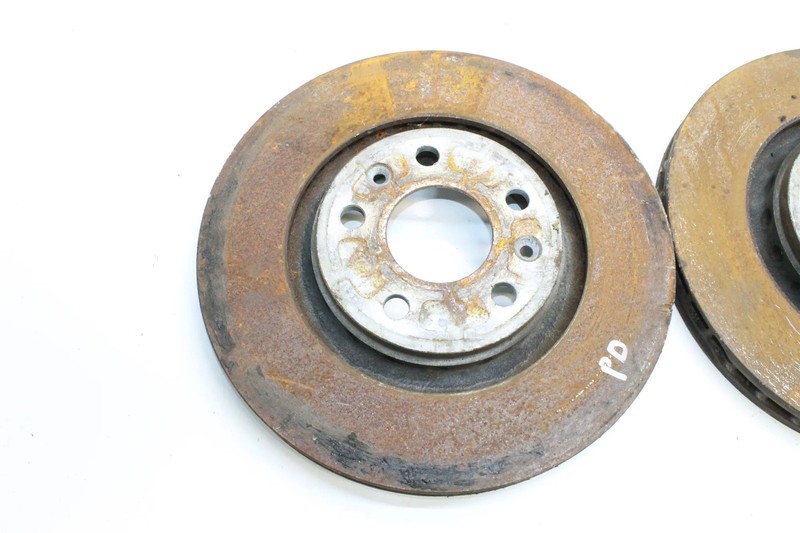 Renault Megane E-Tech Left Right Front Brake Disc Set Electric 96 kW 2024 gallery