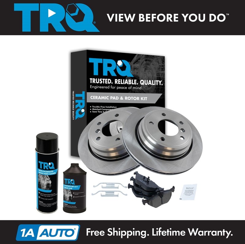 TRQ Rear Ceramic Brake Pad & Vented Rotor Kit w/Chemicals for BMW E39 5 Series