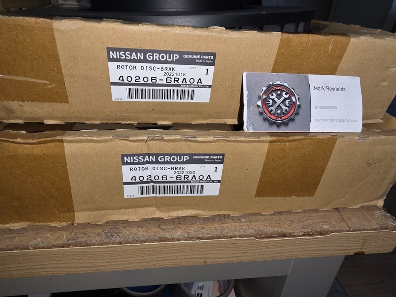 Nissan X-Trail 22 – 26 Front Vented Brake Discs (Pair). Genuine 402066RA0A