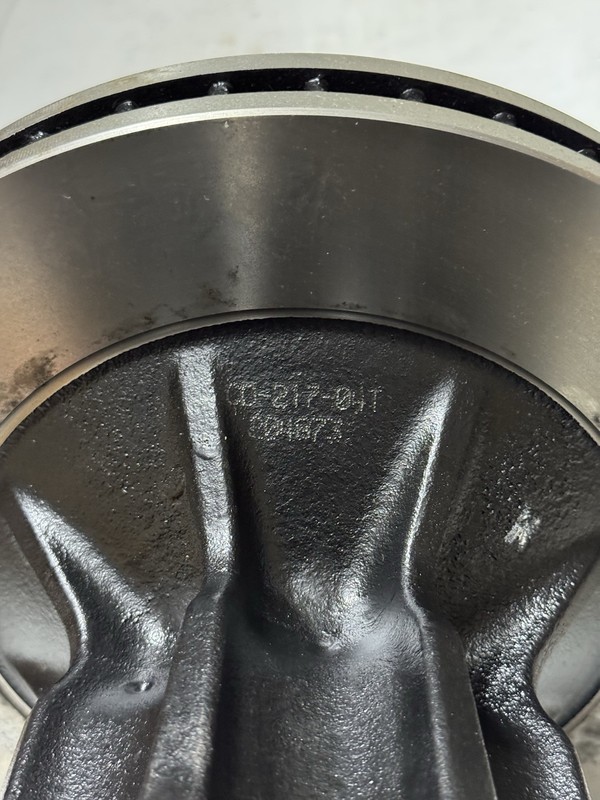 Bendix 145134 Front Brake Rotor Hub Assembly Chevy GMC C3500HD P30 P3500 8 Lug gallery