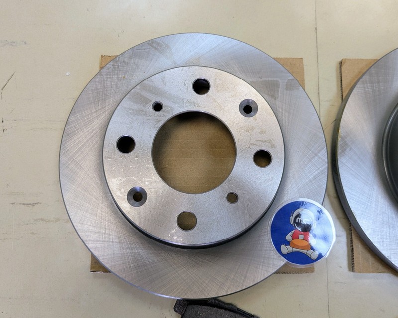 Front Brake Rotors, Pads, Rear Shoes Daihatsu Hijet S110P S110P - RH LH Set gallery