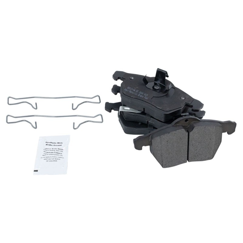 Front Metallic Brake Pad & Performance Rotor Kit w/Chemicals gallery