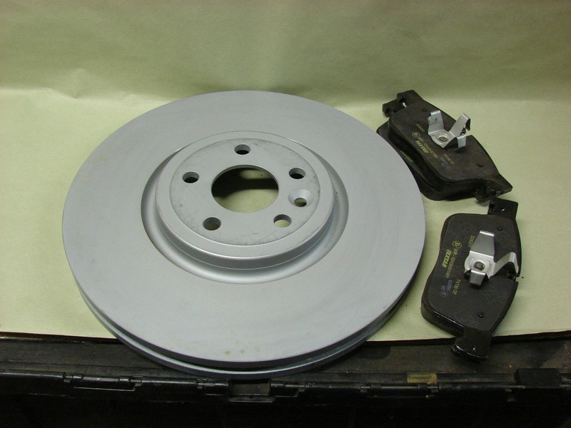 LAND ROVER & JAGUAR FRONT BRAKE ROTORS & PADS T4N-1803 / T2H-53848