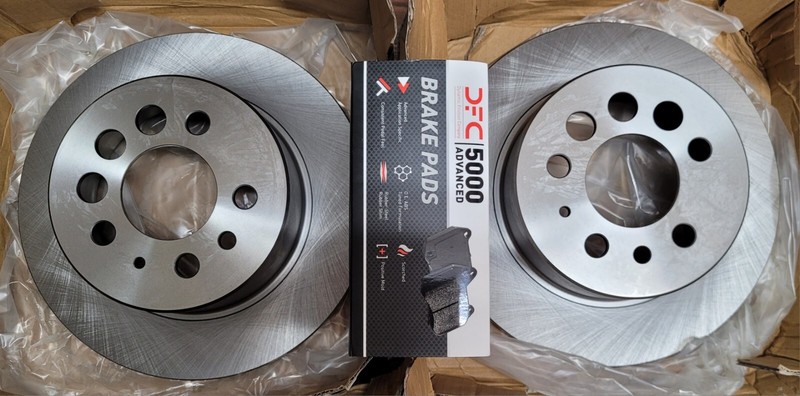 Dynamic Friction Rear Brake Rotors with 5000 Advanced Brake Pads 6502-27101 gallery