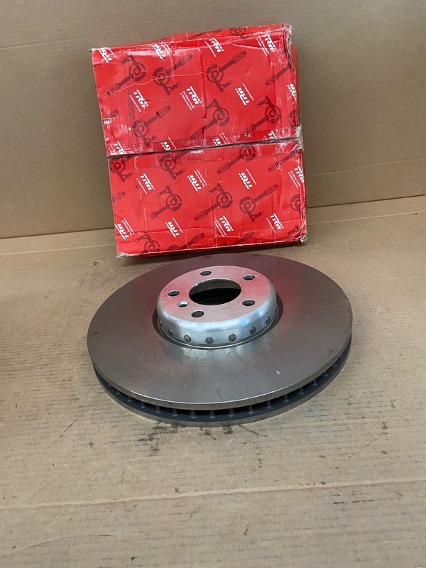 TRW Front Right Brake Disc Vented Fits BMW 5 Series F10 7 Series F01 DF6623S gallery