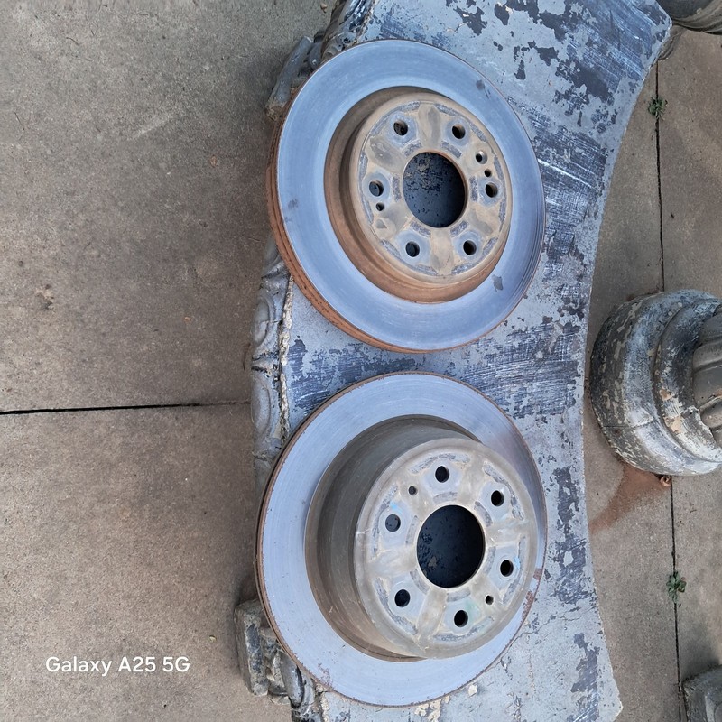 2014-2018 Silverado Rotors In great Used Condition