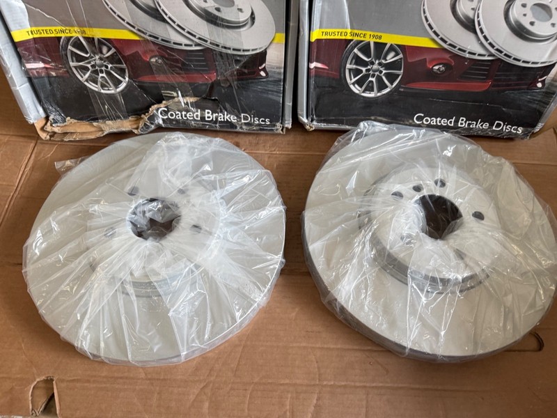 Fits BMW X5 X6 E70 E71 Front Brake Discs Vented Pair 34116859679 Mintex MDC2330C