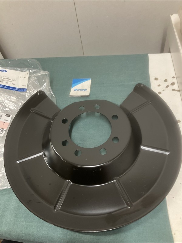 Genuine Ford C-Max C-Max Rear O/S or N/S Brake Disc Splash Shield x1 1233491