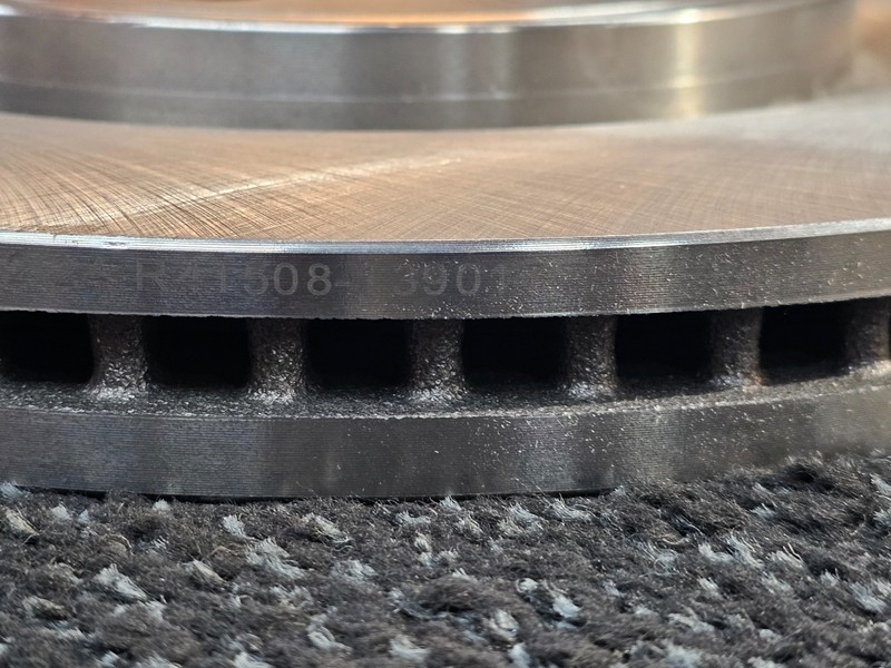 Front Vented Cast Iron Brake Disc Rotor R41508-139017 gallery
