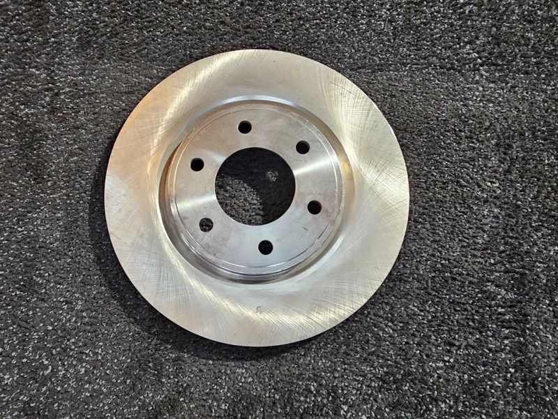 Front Vented Cast Iron Brake Disc Rotor R41508-139017 gallery