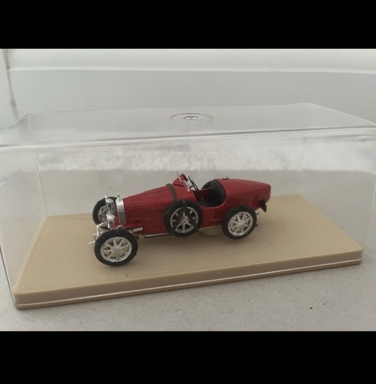 A180: Eligor #1025 1:43 Bugatti Type 35B Course - 1927 & 1928 sport. gallery