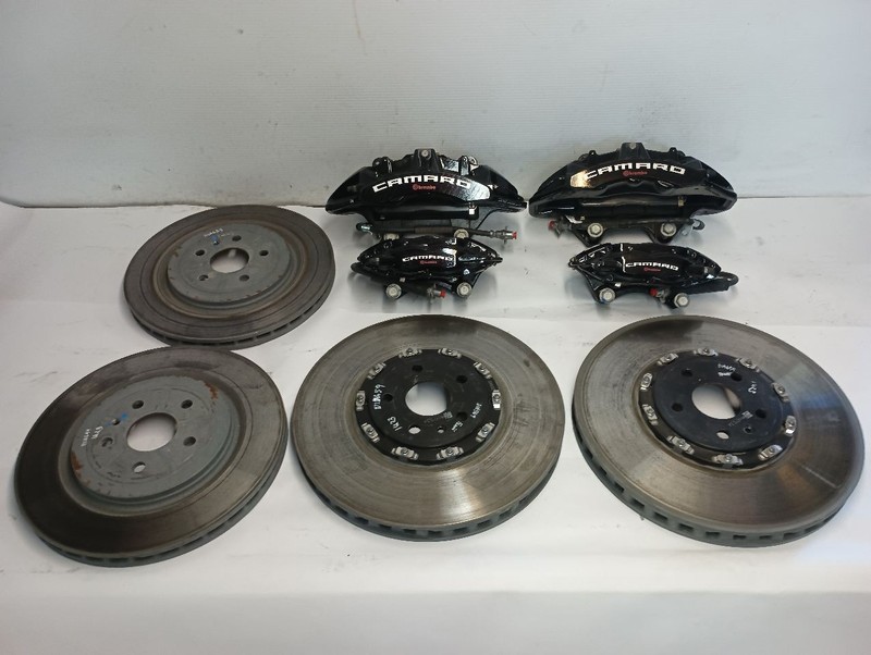 2019-2023 Chevy CAMARO Black Brembo Brake Calipers Rotors Kit 4 Piston 9845818
