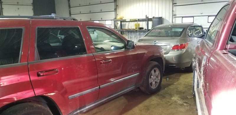 Front Brakes Excluding Srt Fits 05-10 GRAND CHEROKEE 2120369 gallery