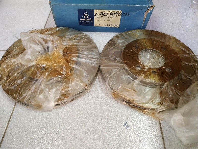 BMW E30 brake discs(2) rotors front ventilated 260×22 !NEW! NOS OEM 34111160915