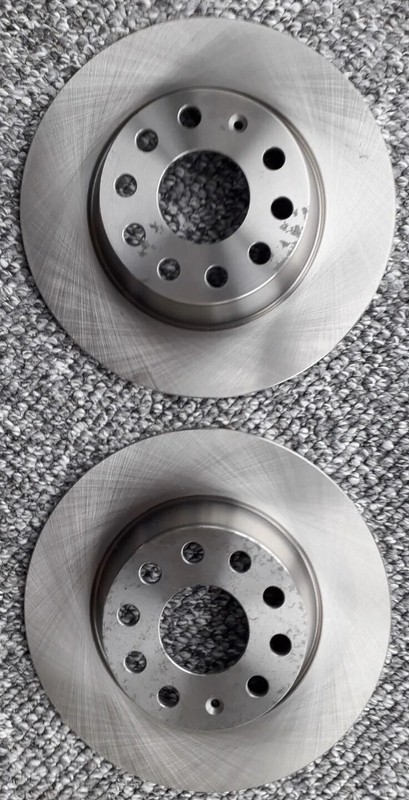 DRIVETEC Solid Brake Disc Pair. New, unused. For AUDI, SEAT, VOLKSWAGEN, SKODA. gallery